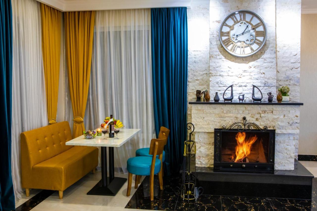 Blue Heaven Hotel Bakuriani Eksteriør billede